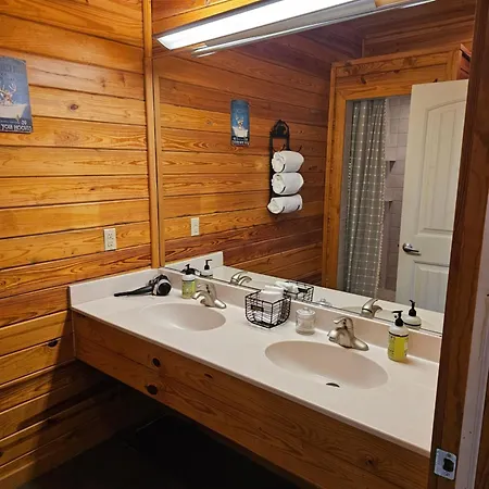 2 Min To Beaver Lakeking Bedfirepitjetted Tub Eureka Springs Exterior photo
