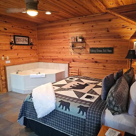 2 Min To Beaver Lakeking Bedfirepitjetted Tub Eureka Springs Exterior photo